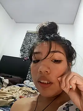 Pretty-v live sex cam