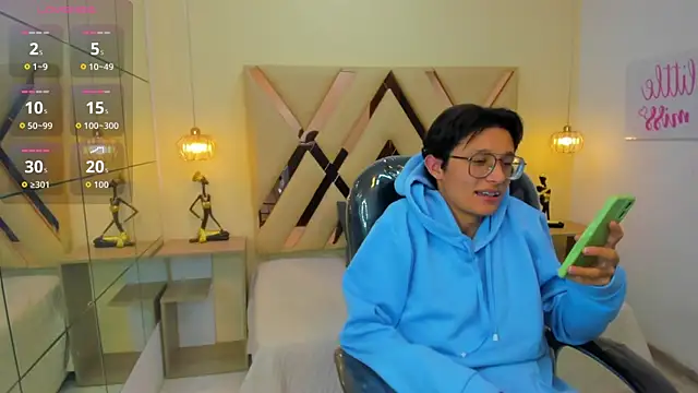 SantiagoRusso18 live sex cam