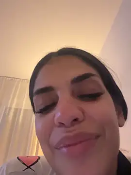 AylinHazellx live sex cam