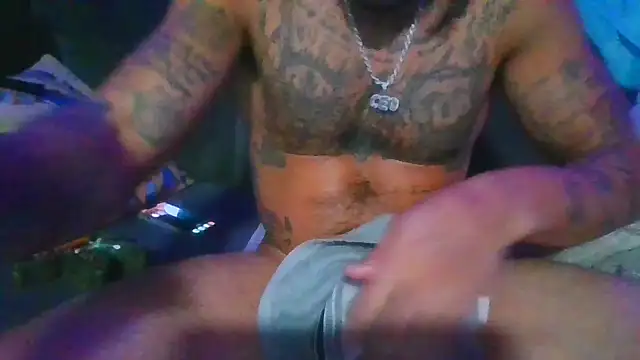 BigWayneBabyXXX live sex cam