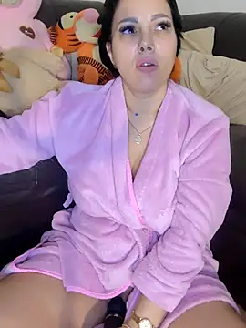 ReiyaRey live sex cam