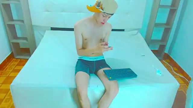 thaigo_twink38 live sex cam