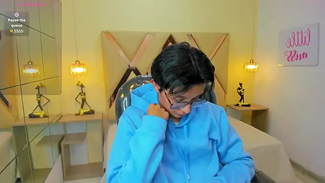 SantiagoRusso18 live sex cam