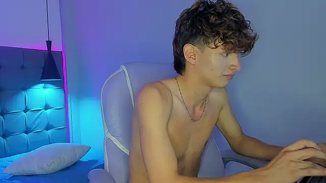 NicolasFerrer18 live sex cam