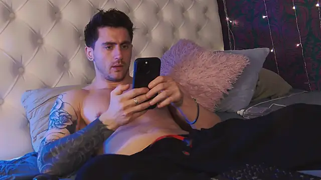 Oscar_Miller_ live sex cam