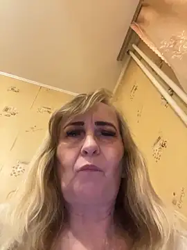 Irina2909@xh live sex cam