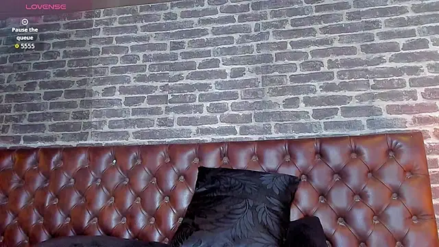 Drake_Nassir4 live sex cam