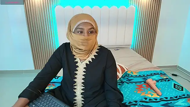 Lina_arabiann's cam snapshot