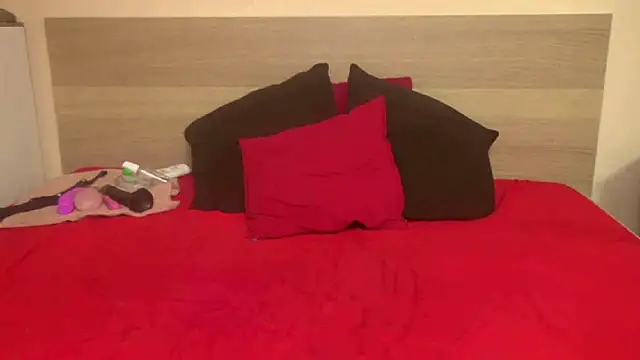 KendraLux live sex cam