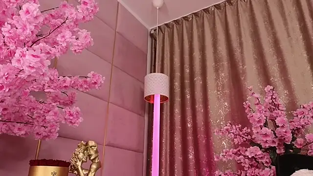 Elliblue's cam snapshot