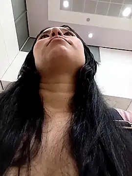 LaDiabla_31's cam snapshot