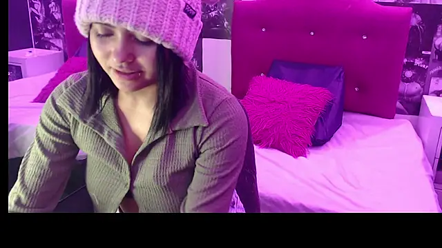 mia_violet8's cam snapshot