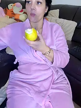 ReiyaRey live sex cam