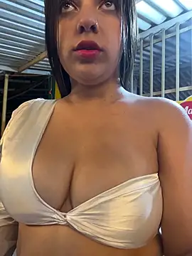 Isaa-Sweet's cam snapshot