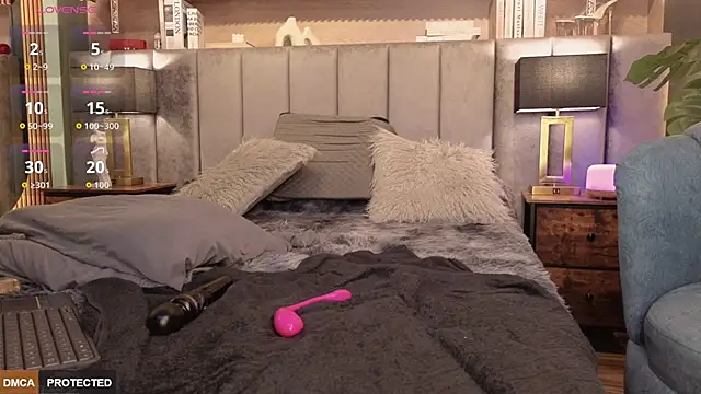 Angelina_Dior's cam snapshot