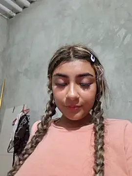 Sweed-virgin-pussy's cam snapshot