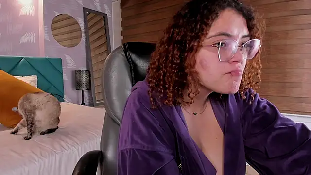 Missbrave1 live sex cam