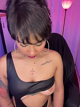 ZahaRose live sex cam