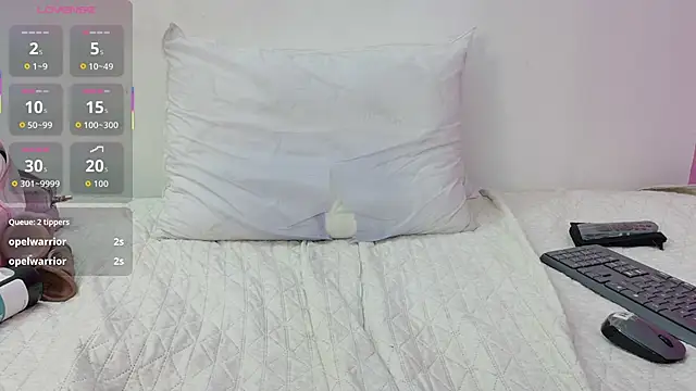 Daddyfavouritegirl live sex cam