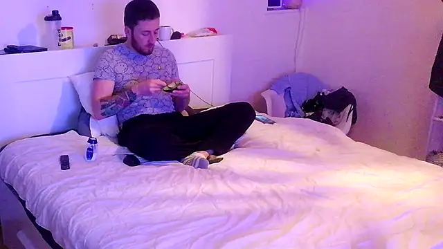 Keviios live sex cam