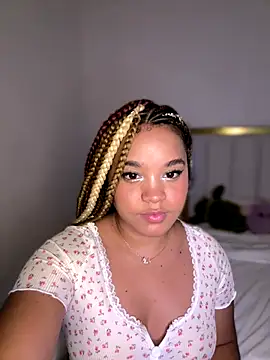 Lucy_wilson5 live sex cam