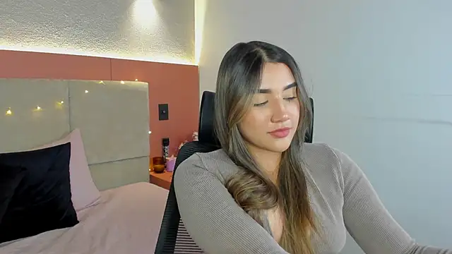 AniiRose's cam snapshot