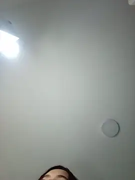 emy_ross_'s cam snapshot