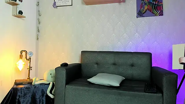 Alaia_Love77's cam snapshot