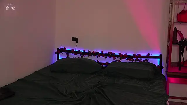 Olivia_Faye's cam snapshot