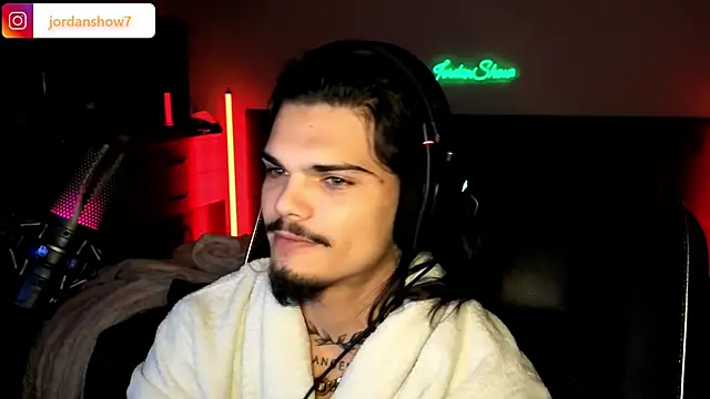 JordanShow live sex cam