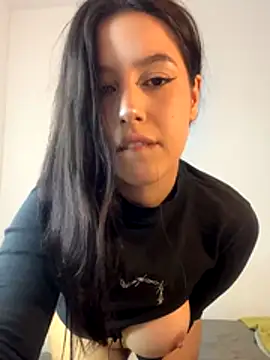 mikuserafini's cam snapshot