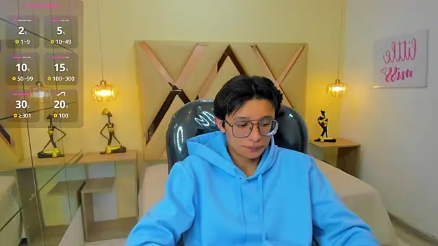 SantiagoRusso18 live sex cam