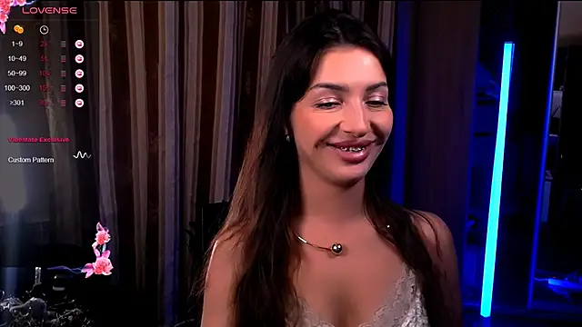 Laura_Bess's cam snapshot