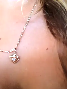 Bella-Grace's cam snapshot