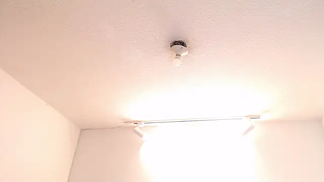 Ashley_Grahaam's cam snapshot