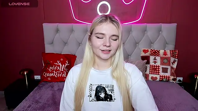 RuthBryant's cam snapshot