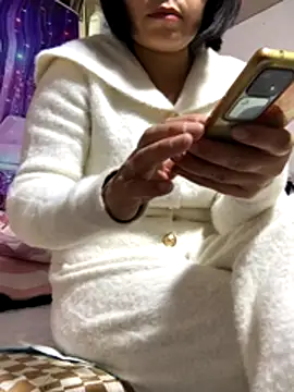 Yes-Baby-A's cam snapshot