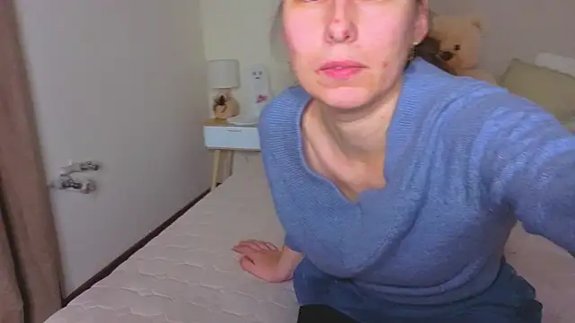 Olivia_milf_'s cam snapshot