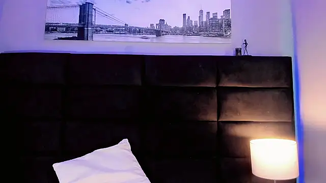 Ana_Paaula23 live sex cam