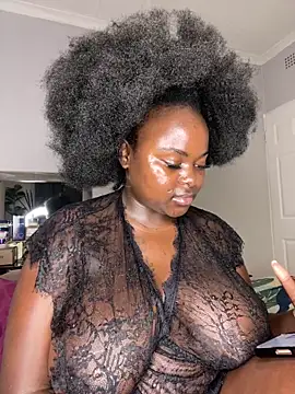 Honeycoco0211 live sex cam