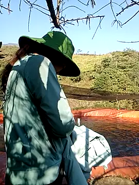 ngan-cute live sex cam