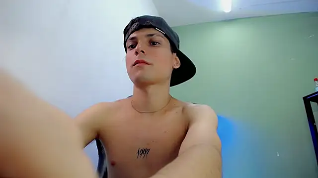 dilan_hott_ live sex cam