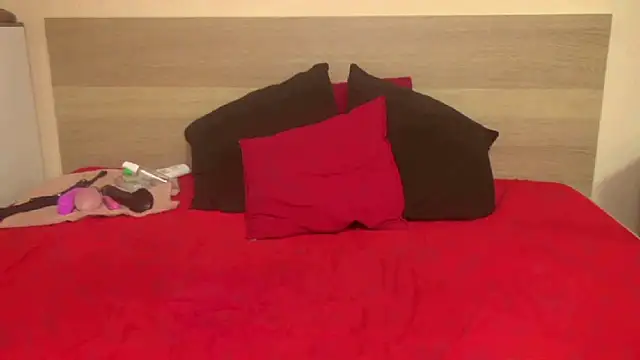 KendraLux live sex cam