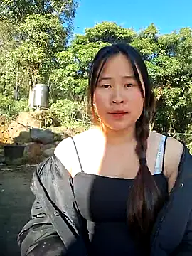 ALIENHR38 live sex cam