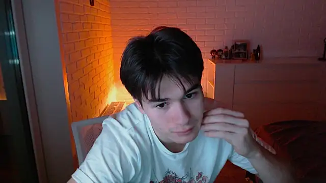 MarkusDean live sex cam