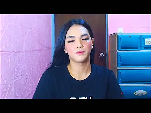 WONDERWOMAN2023 live sex cam