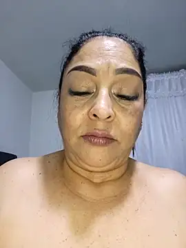 Gina_Myers live sex cam