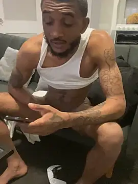 Phashotkid2 live sex cam