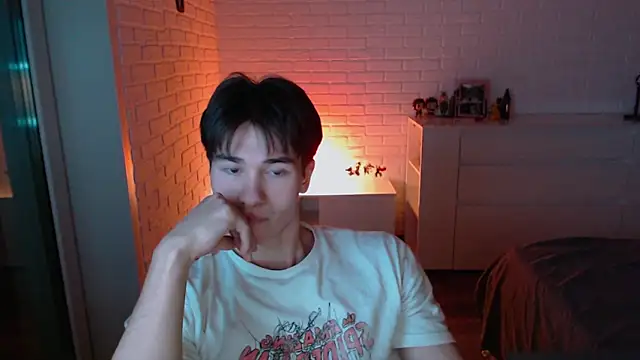 MarkusDean live sex cam