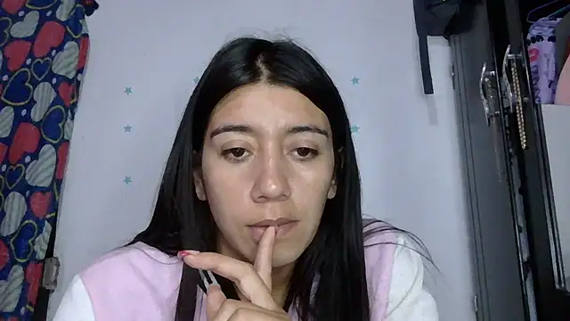 TaylorLove-'s cam snapshot